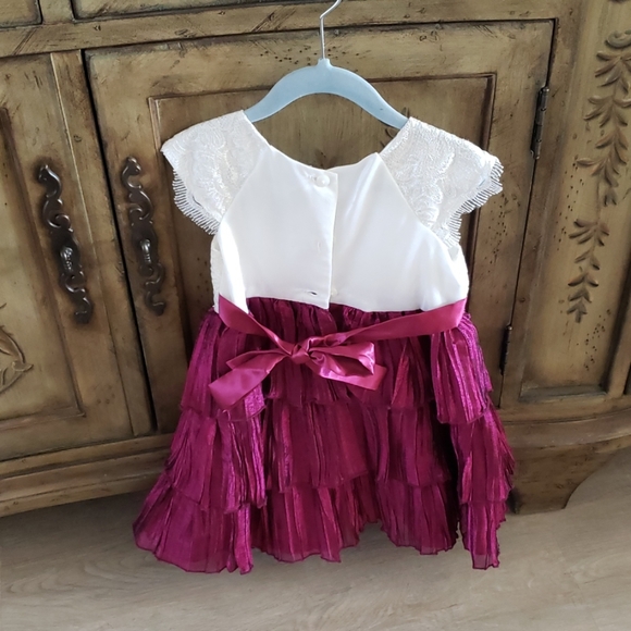 Dress - Picture 3 of 3